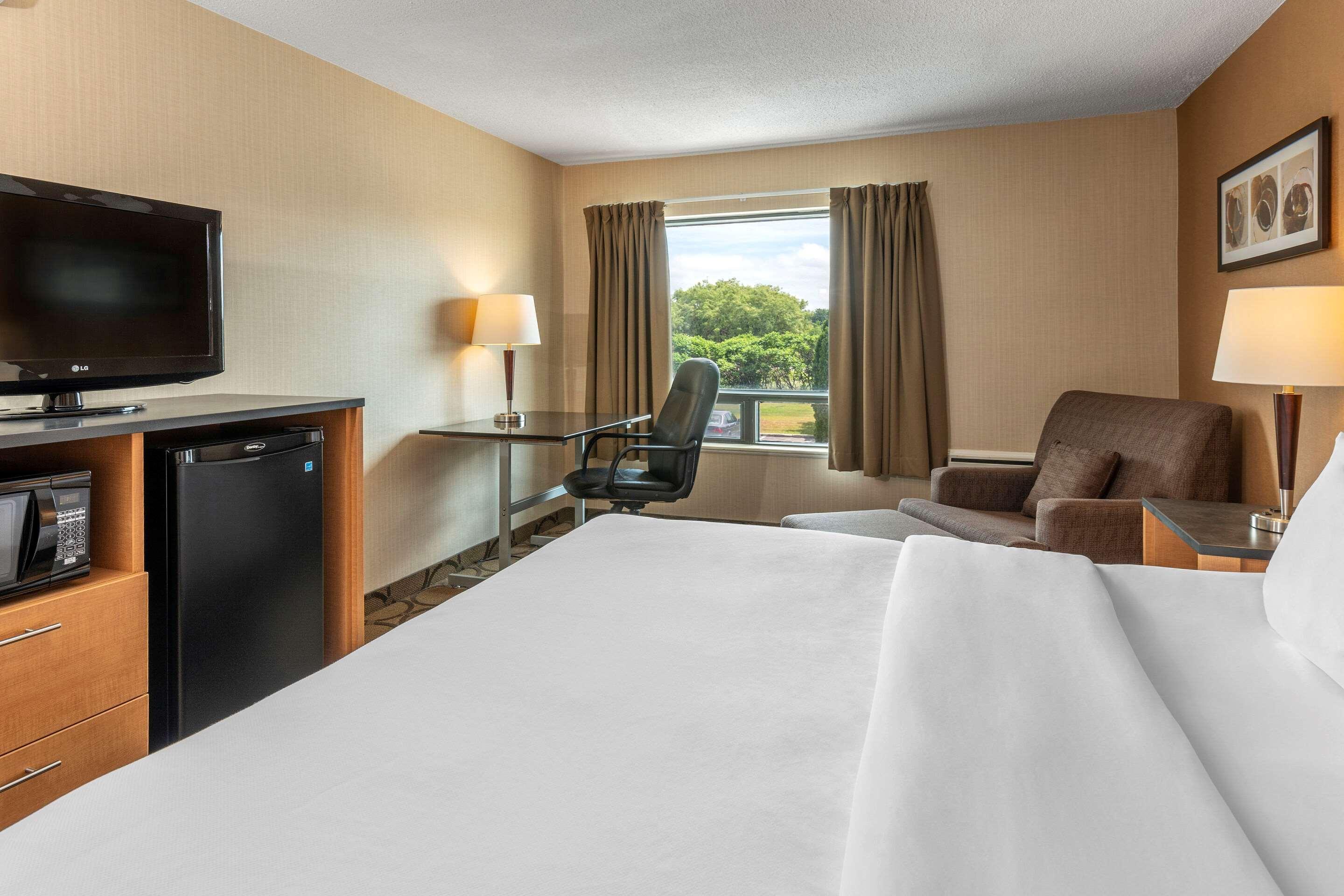 Comfort Inn Alma Buitenkant foto