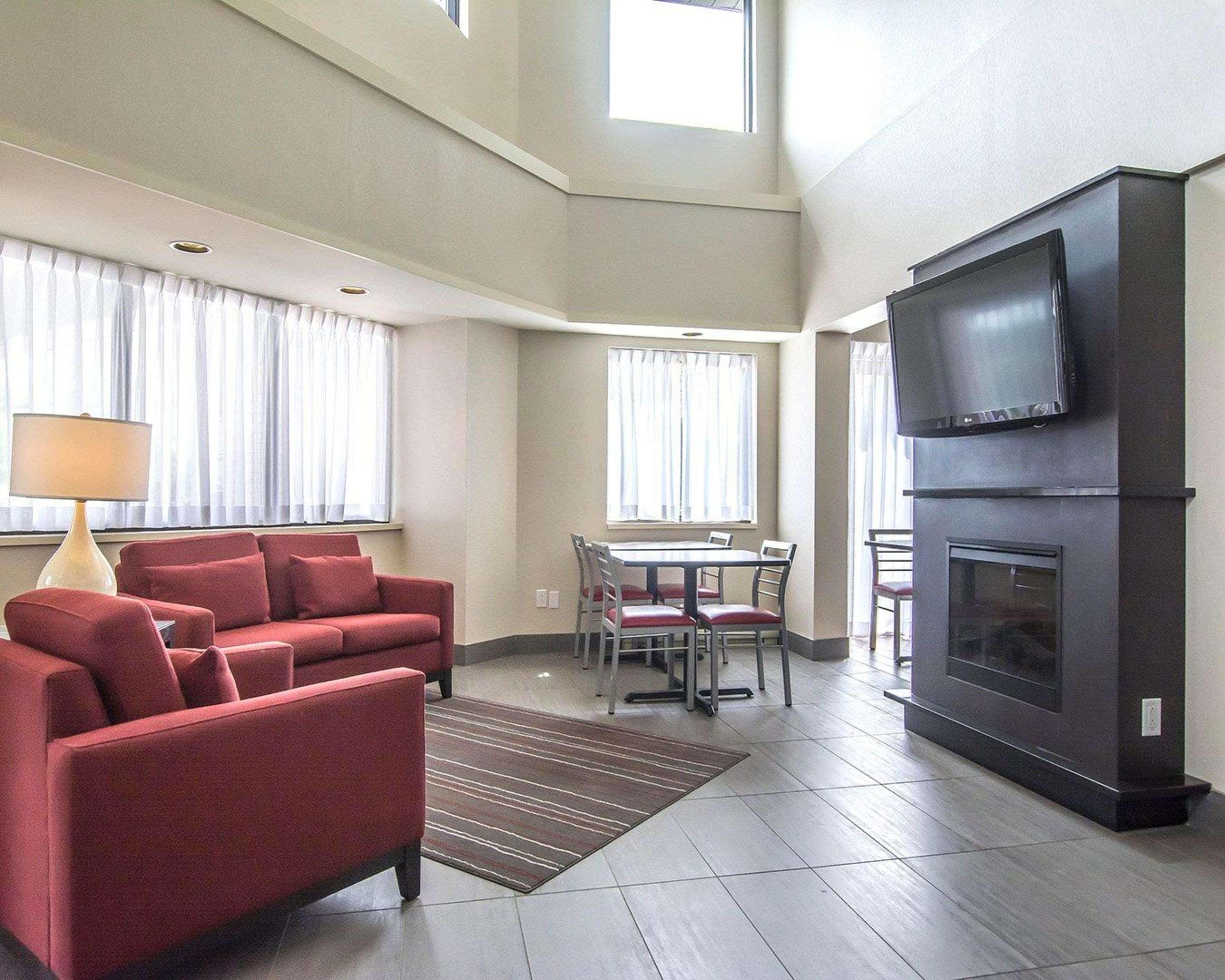 Comfort Inn Alma Buitenkant foto